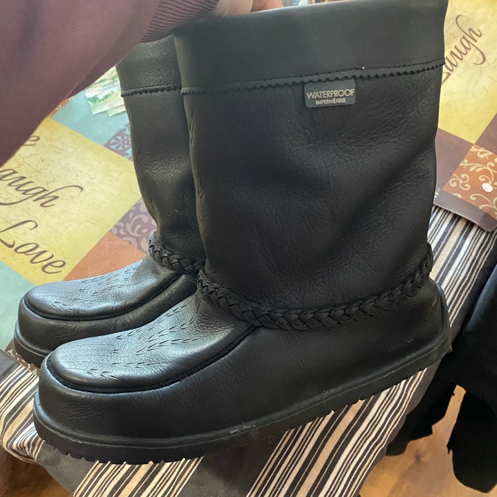 Manitobah Mukluks Waterproof